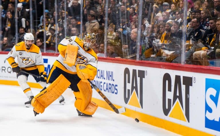 NHL-tähti Juuse Sarokselta upea ele NHL-tähti Juuse Sarokselta upea ele