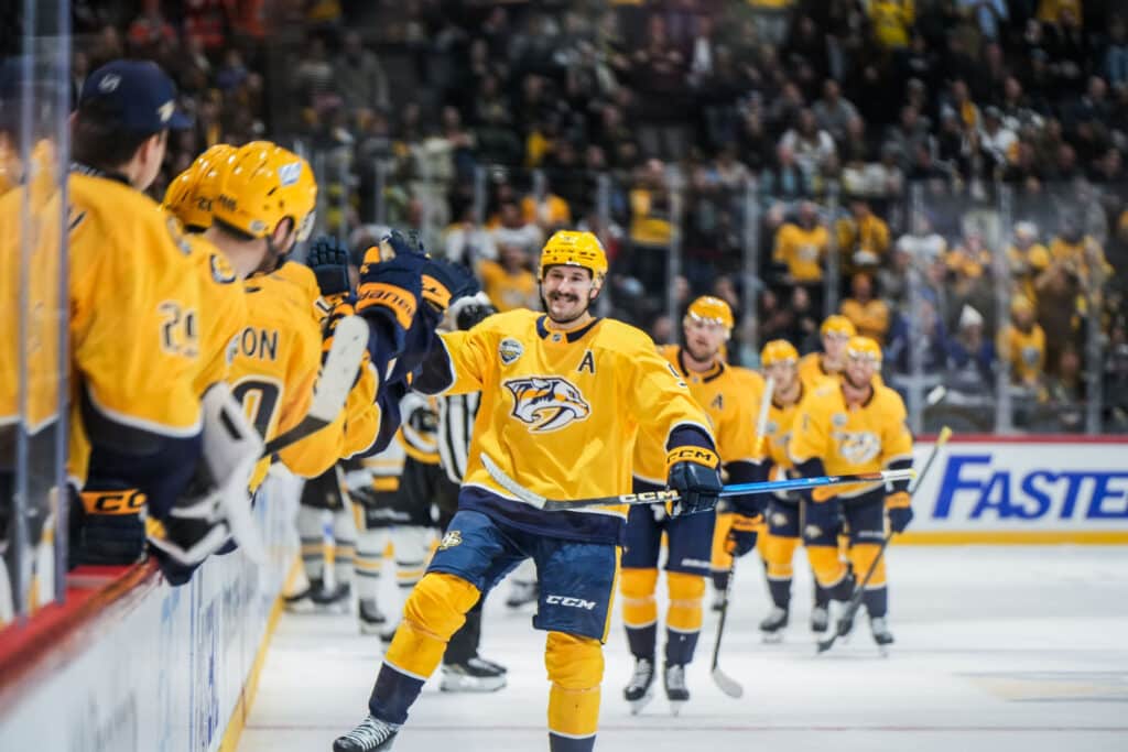 Ruotsalaishyökkääjä rikkoi hurjan rajan NHL:ssä Ruotsalaishyökkääjä rikkoi hurjan rajan NHL:ssä