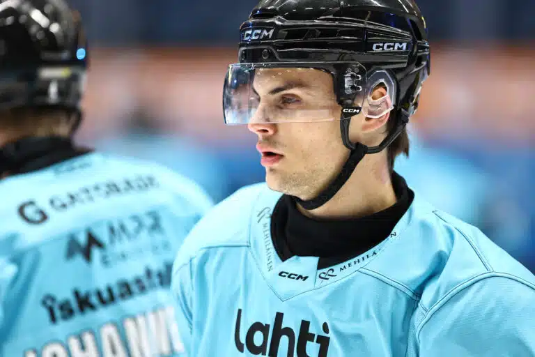 Pelicans-floppi sai NHL-sopimuksen