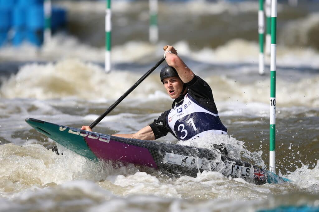 Huippu-urheilijan irstas OnlyFans-julkaisu lentokoneessa oli liikaa - kovat sanktiot Huippu-urheilijan irstas OnlyFans-julkaisu lentokoneessa oli liikaa – kovat sanktiot