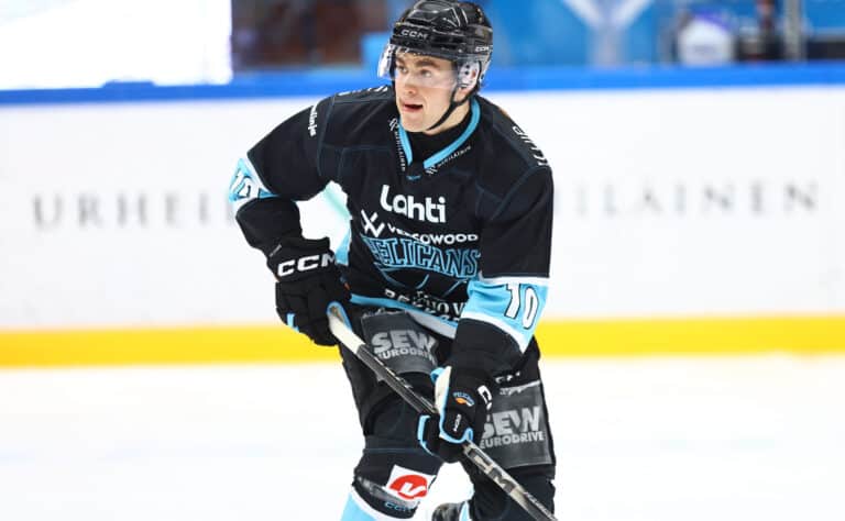 Pelicansille karmeita uutisia - hyökkääjä loppuvuoden sivussa Pelicansille karmeita uutisia – hyökkääjä loppuvuoden sivussa