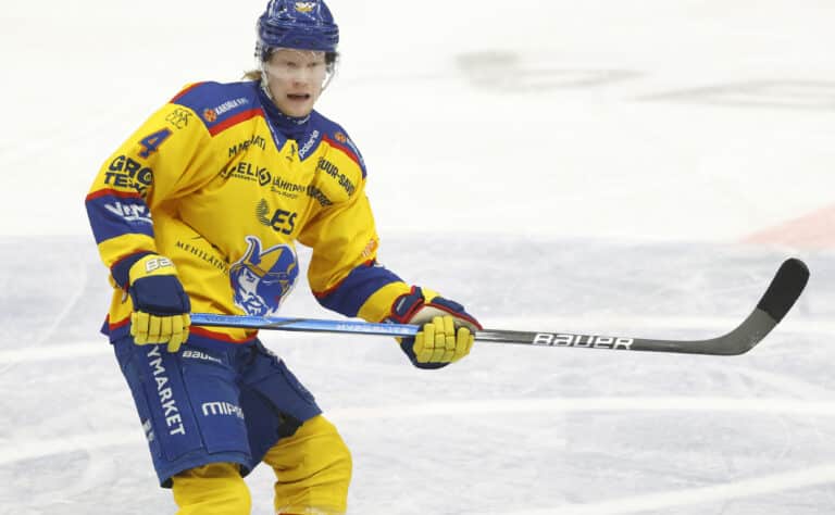 Jukureista lähtenyt pakki löysi uuden seuran Jukureista lähtenyt pakki löysi uuden seuran