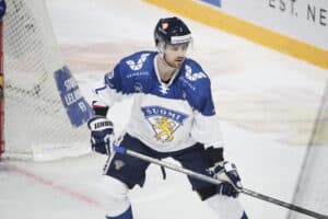 Kiekko-Espoo nappasi kovan paluumuuttajan puolustukseensa