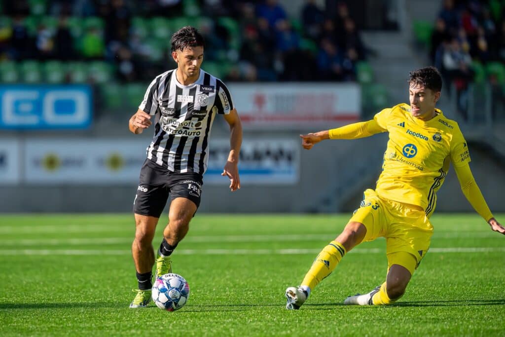 HJK kaappasi toisen liigaseuran tähtipelaajan HJK kaappasi toisen liigaseuran tähtipelaajan