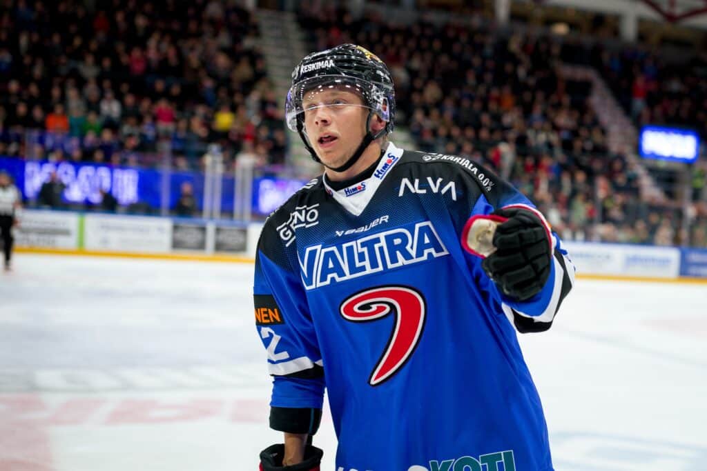 SM-liigan kriisiseuralle uusi pelaajahankinta SM-liigan kriisiseuralle uusi pelaajahankinta