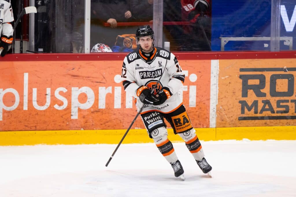 SM-liigapelaaja esiintyi todella pettyneenä kameran edessä