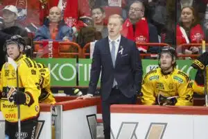 KalPan liito jatkuu – Kärppien alamäki jyrkkenee