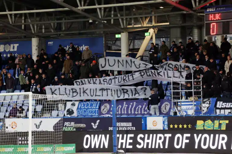 HJK-faneilta ilkeää pilkkaa seurastaan