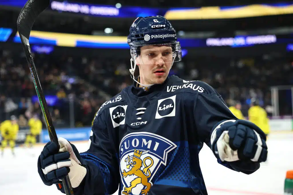 Leijona-pakki jättisopimuksella Ruotsin mestarin riveihin