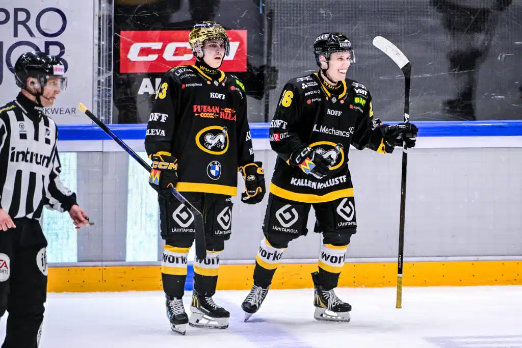 Tshekki julkaisi joukkueensa olympiakiekkoon - mukana yksi pelaaja SM-liigasta Tshekki julkaisi joukkueensa olympiakiekkoon – mukana yksi pelaaja SM-liigasta