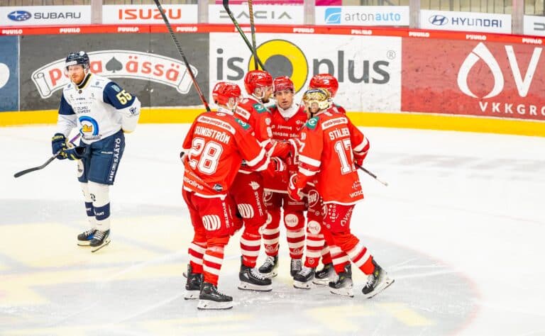 SM-liigassa pamahti jättipaukku SM-liigassa pamahti jättipaukku