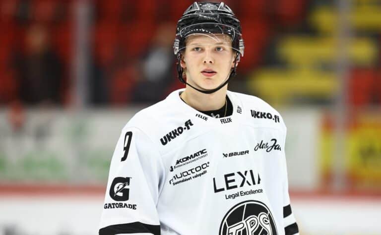 Saku Koivun poika pettyi raskaasti - teki sen jälkeen tiukan päätöksen Saku Koivun poika pettyi raskaasti – teki sen jälkeen tiukan päätöksen