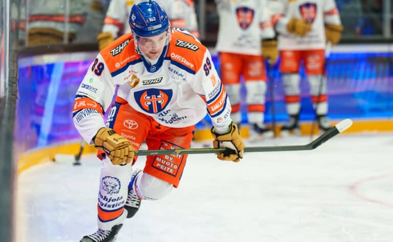 Liigassa loistanut suurlupaus lähtee hakemaan kirkkainta mitalia nuorten MM-kisoista Liigassa loistanut suurlupaus lähtee hakemaan kirkkainta mitalia nuorten MM-kisoista