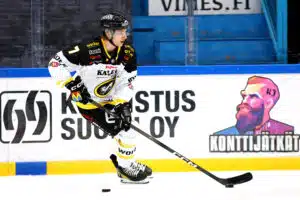 Kärpät tiedotti neljästä lähtijästä Kärpät tiedotti neljästä lähtijästä