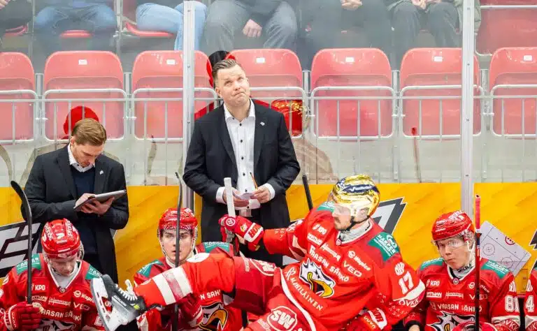 SM-liigavalmentaja lainasi Juhani Tammista