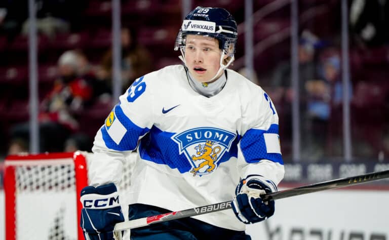 Nuoret Leijonat puristi pisteen – ”Laitoimme työhaalarit niskaan”