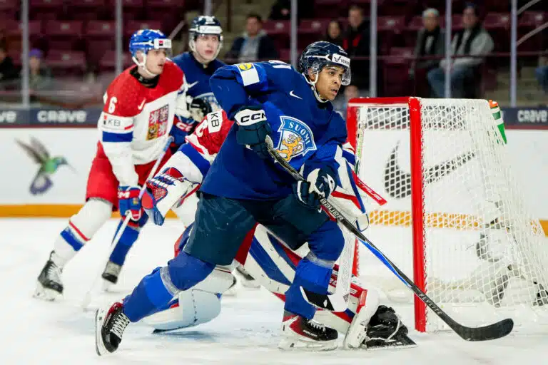 Nuorten Leijonien tähti vaihtaa joukkuetta