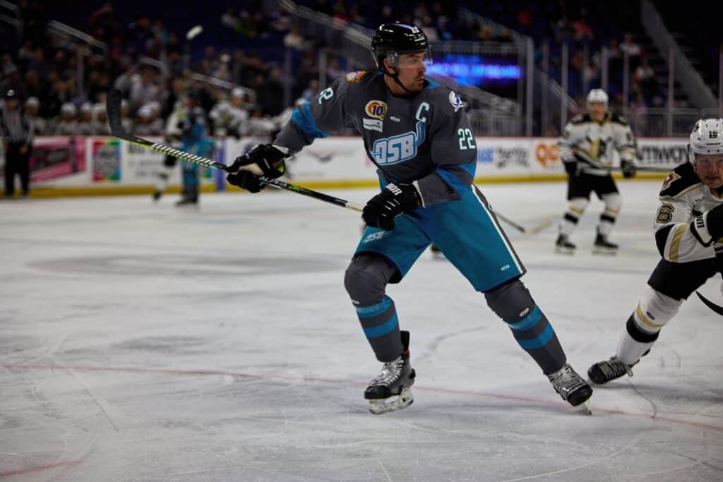 ECHL-pelaajat pääsivät sopuun – jääkiekkokauden lakko päättyi