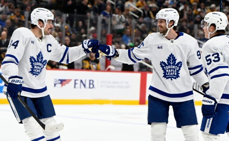 Toronto Maple Leafs räväytti valmentajamarkkinoilla