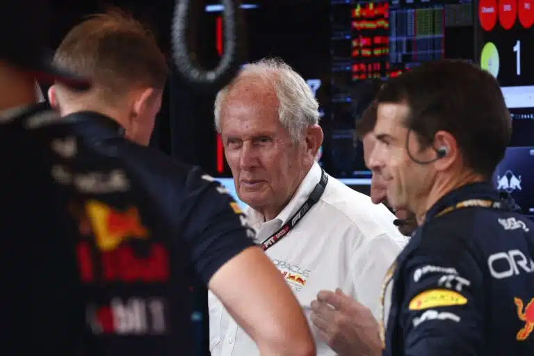 Red Bull nimitti Helmut Markolle korvaajan