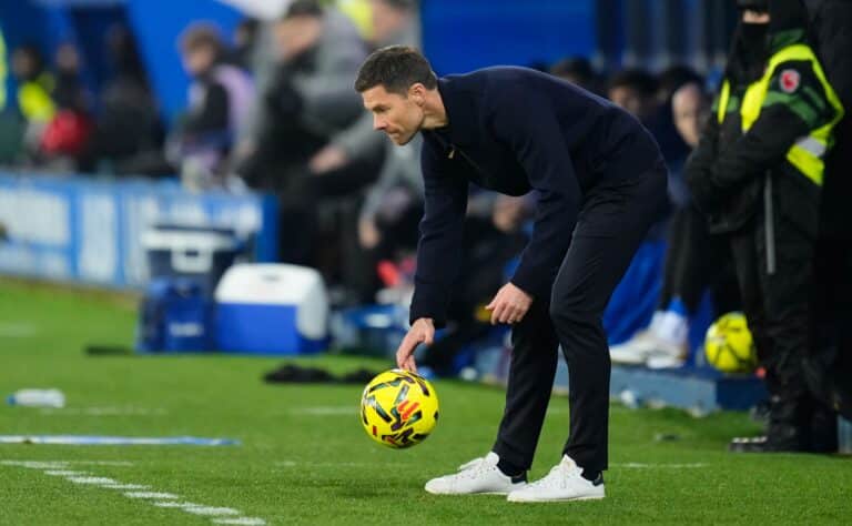 Real Madridin valmentajan jatko vaakalaudalla Real Madridin valmentajan jatko vaakalaudalla