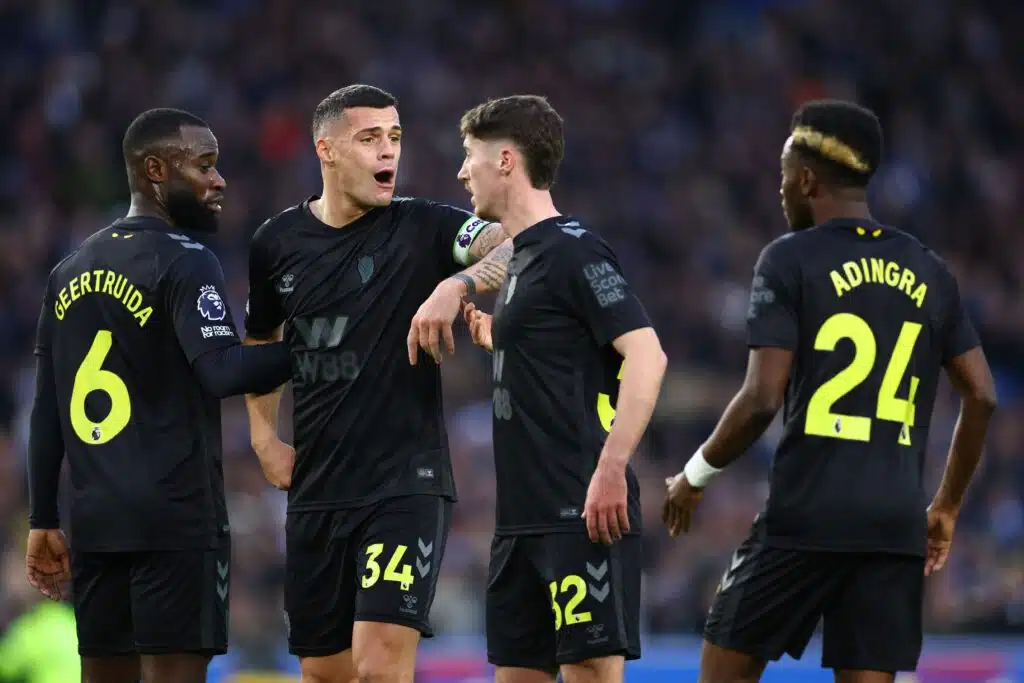 Sarjanousijoiden vahva vire jatkui Valioliigassa