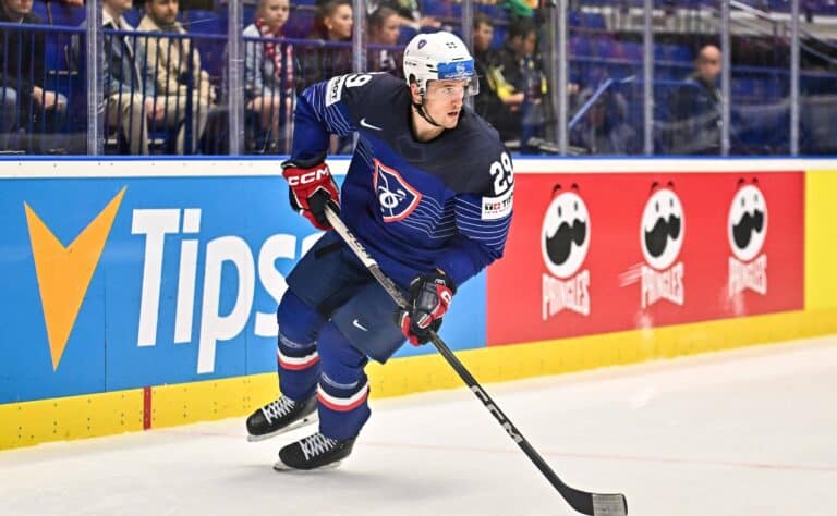 SM-liigaseura tiedotti merkittävästä sopimuksesta kesken pelin SM-liigaseura tiedotti merkittävästä sopimuksesta kesken pelin