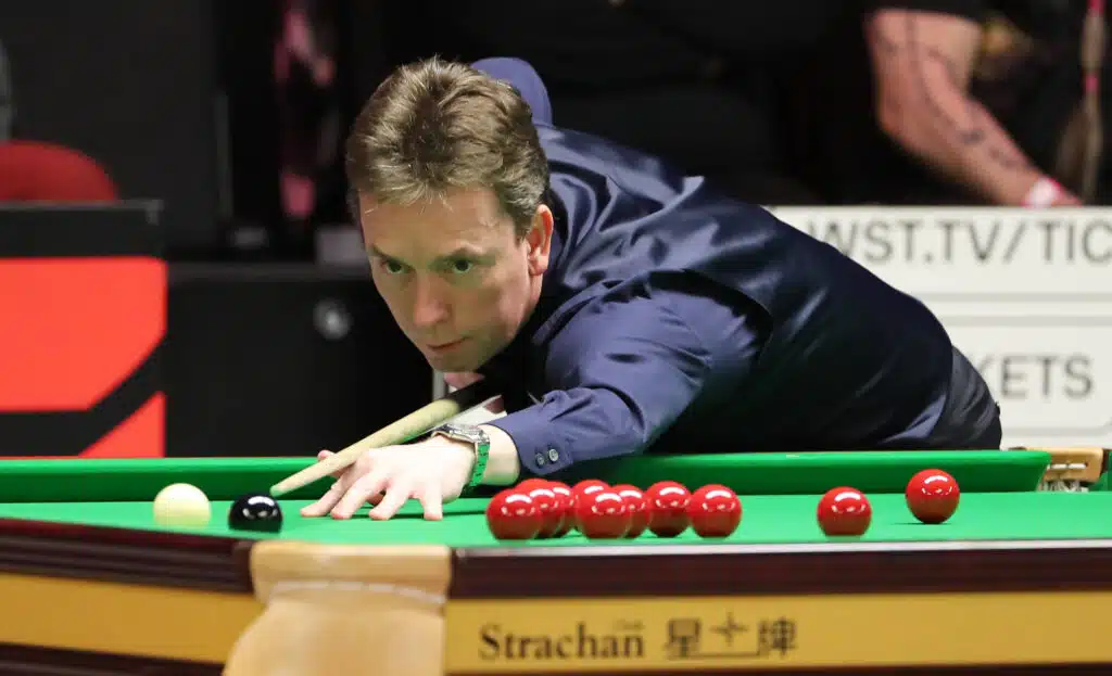 Snookerissa jättipommi – lajin maailmanmestari laulukuoroon huipputurnauksessa