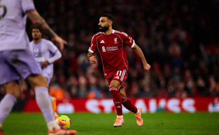 Arne Slot avasi Mohamed Salahin tilannetta