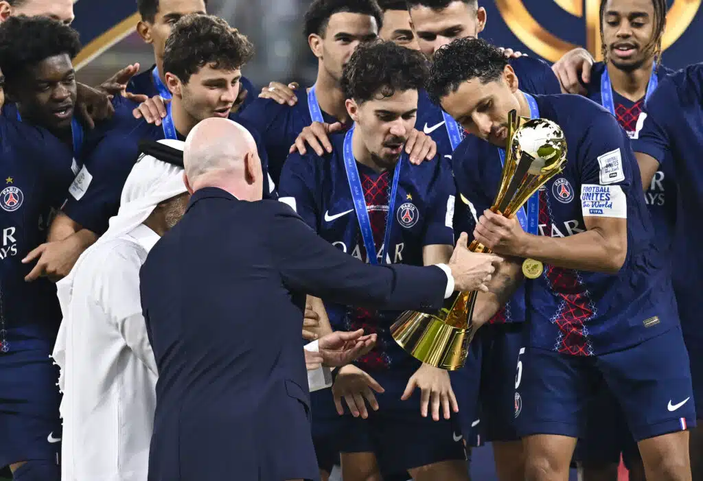 Paris Saint-Germain kesti paineet ja teki historiaa Qatarissa