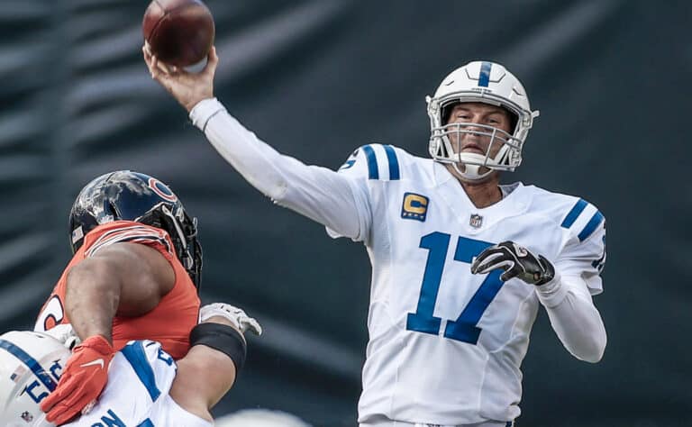 Mitä tapahtuu? - ammattilaisseura palkkasi ikämiehen tärkeimmälle pelipaikalle Mitä tapahtuu? – ammattilaisseura palkkasi ikämiehen tärkeimmälle pelipaikalle