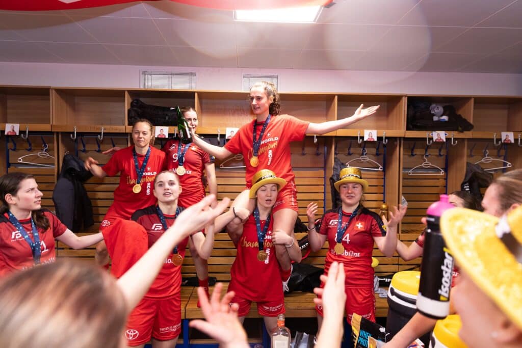 Sveitsi on maailmanmestari Sveitsi on maailmanmestari