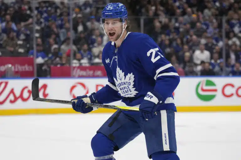 Nyt tuli lunta tupaan – NHL-suosikin tähti leikkauspöydälle