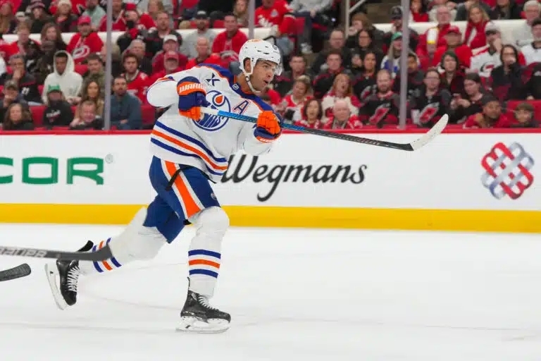 Paljastus kulisseista: NHL-seura oli jysäyttää jättikaupan