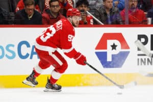Alex DeBrincatin tulevaisuus mullistui Detroitissa – palkka voi nousta 15 miljoonaan