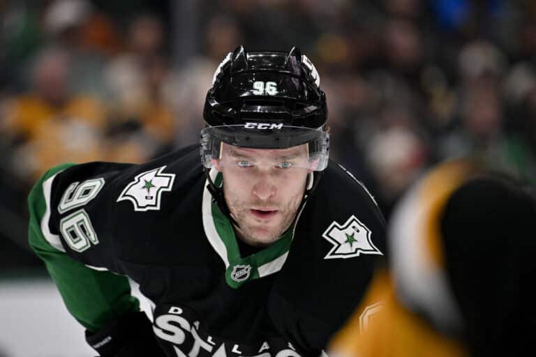 Dallasin suomalaistähdet rohmusivat pisteitä – Mikko Rantanen nousi tilastokärkeen