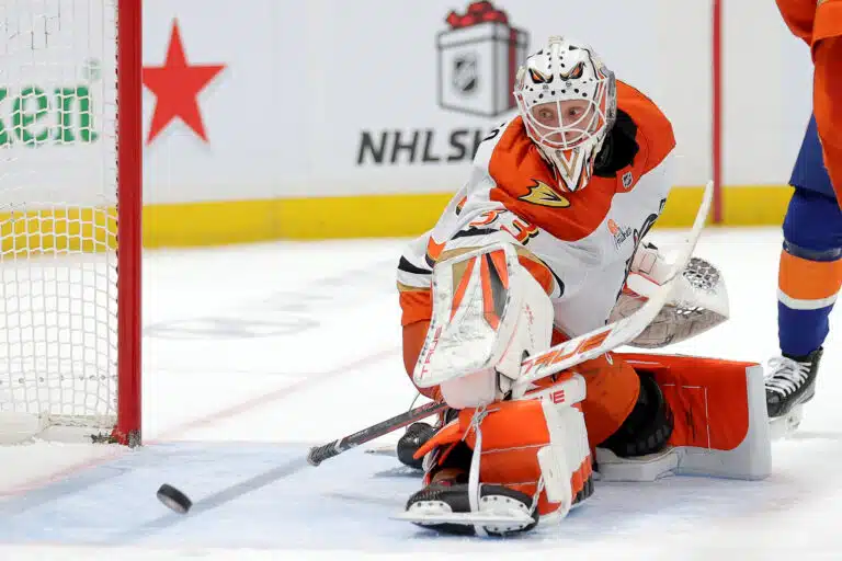 Suomalaisvahdille avautumassa yllättävä näyttöpaikka NHL:ssä