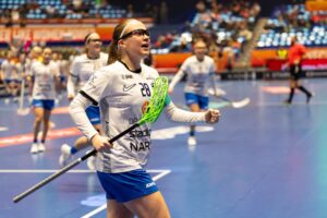 Naisten salibandymaajoukkue sai uuden päävalmentajan