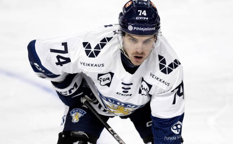 Ruotsalaisseura jahtaa Leijona-hyökkääjää – ”Ovat olleet yhteydessä”