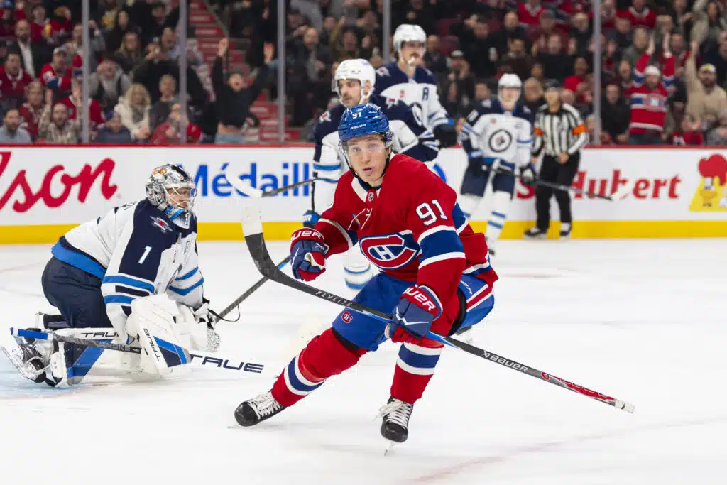 Suomalainen NHL-tulokas kerää ylistystä – ”Vaikuttunut nuoresta hyökkääjästä”