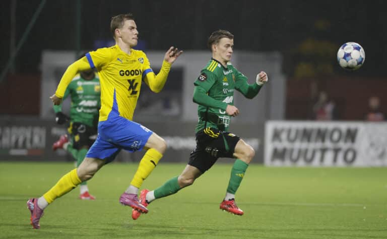 Ilves vahvisti takalinjojaan – ”Elää vahvalla tunteella peleissä” Ilves vahvisti takalinjojaan – ”Elää vahvalla tunteella peleissä”