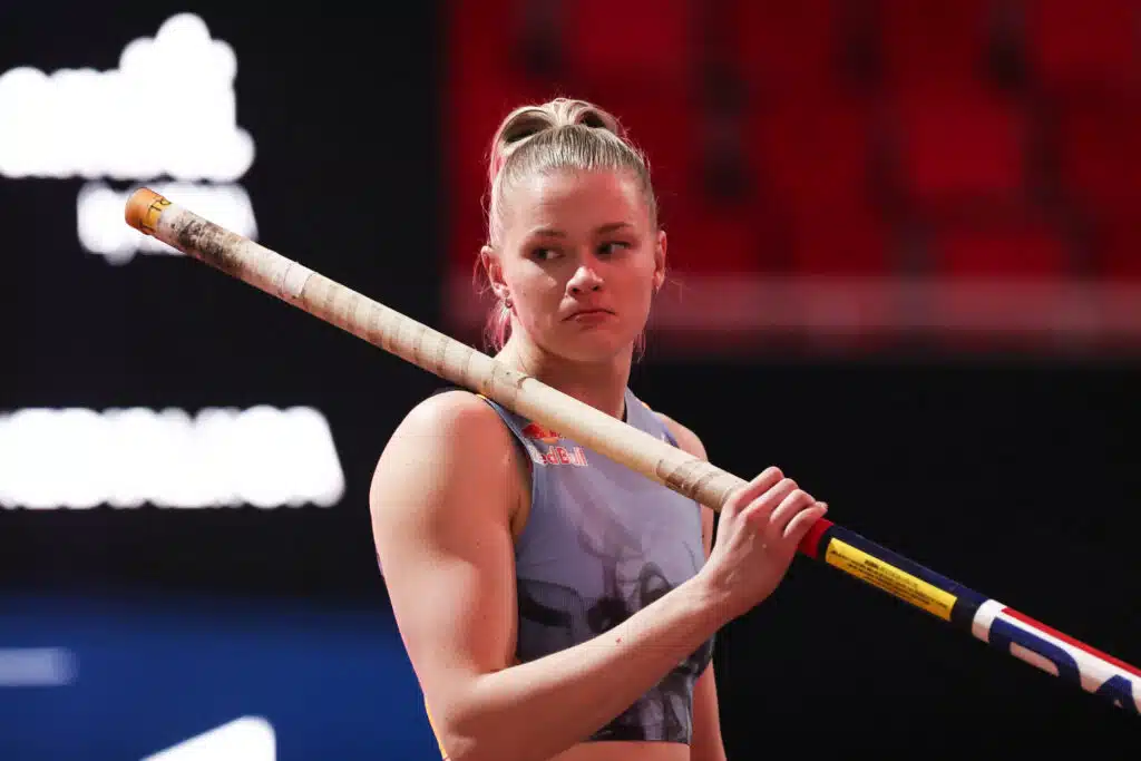 Wilma Murto avasi kautensa lupaavasti – ”Olennaiset asiat menivät niin kuin olin suunnitellut ja toivonut” Wilma Murto avasi kautensa lupaavasti – ”Olennaiset asiat menivät niin kuin olin suunnitellut ja toivonut”