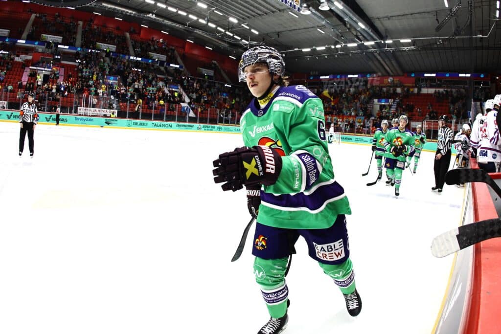 Jokerit laittoi pihalle – nyt tuli siirto pahan kilpailijan riveihin