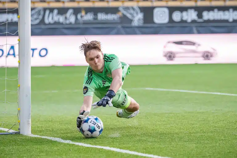 Roope Paunio, SJK