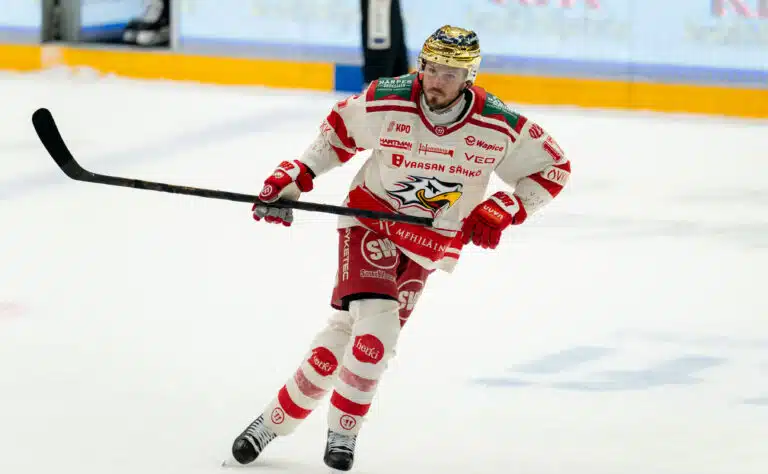 Kärpät nappasi Sportin tyhjennysmyynnistä kultakypärän – ”Kyseessä on laadukas pelaaja”
