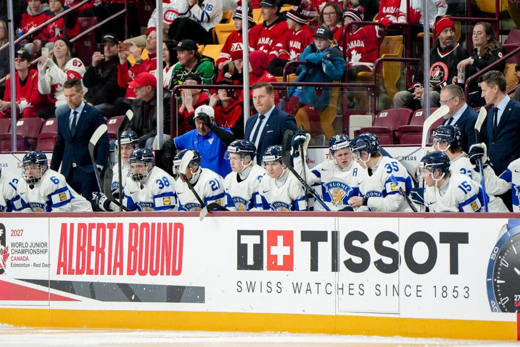 Raju Kanada-tappio tuo Nuorille Leijonille tukalan vastuksen - Lauri Mikkola tunnusti karun faktan Raju Kanada-tappio tuo Nuorille Leijonille tukalan vastuksen – Lauri Mikkola tunnusti karun faktan