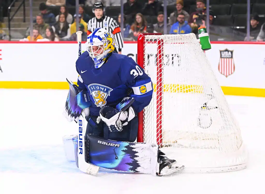 Maalivahti Petteri Rimpiseltä nöyrää puhetta välierätappion jälkeen – ”Luotto oli kova” Maalivahti Petteri Rimpiseltä nöyrää puhetta välierätappion jälkeen – ”Luotto oli kova”