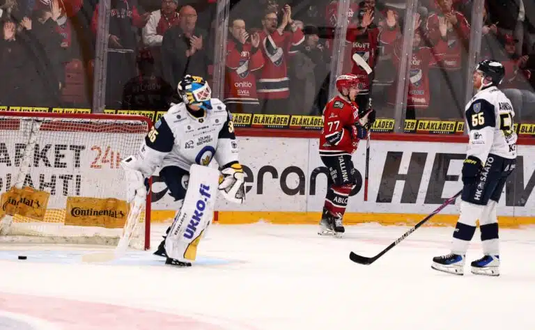 Loppuunmyyty Nordis pettyi – HIFK:n rajusta kiristä jäi vain luu käteen