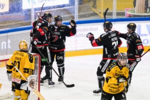 Tasapelien ilta yllätti – Veikkaukselle kallis kierros Tasapelien ilta yllätti – Veikkaukselle kallis kierros