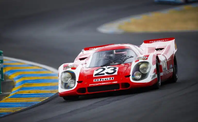 Moottoriurheilulegenda on kuollut - teki urallaan komeaa historiaa Moottoriurheilulegenda on kuollut – teki urallaan komeaa historiaa